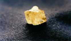 108 ct rough diamond
